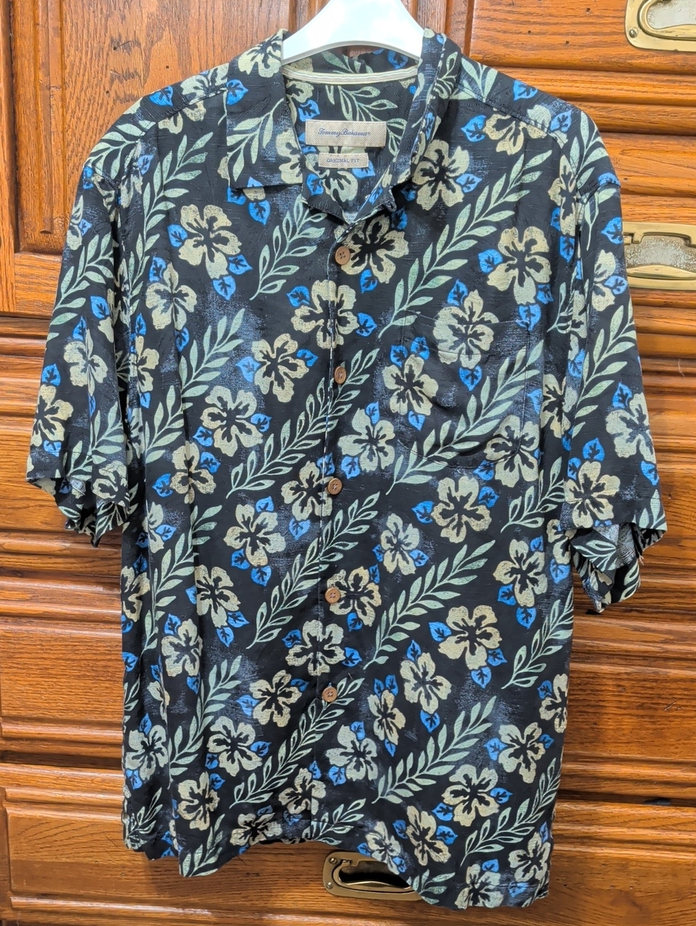 Men's Tommy Bahama 100% Original Fit Silk Black Floral Short Sleeve Button Up
